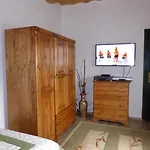 Tuendergyoengye Apartmanhaz *