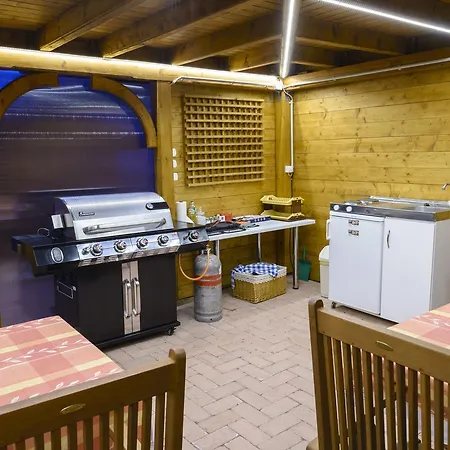 דירה Tuendergyoengye Apartmanhaz *